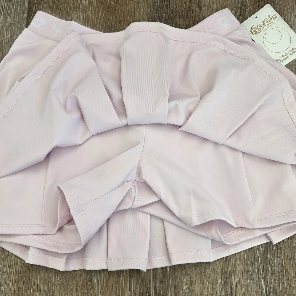 Hot Topic Pretty Guardian Sailor Moon V-Line Pleated Skort Skirt NWT Costume